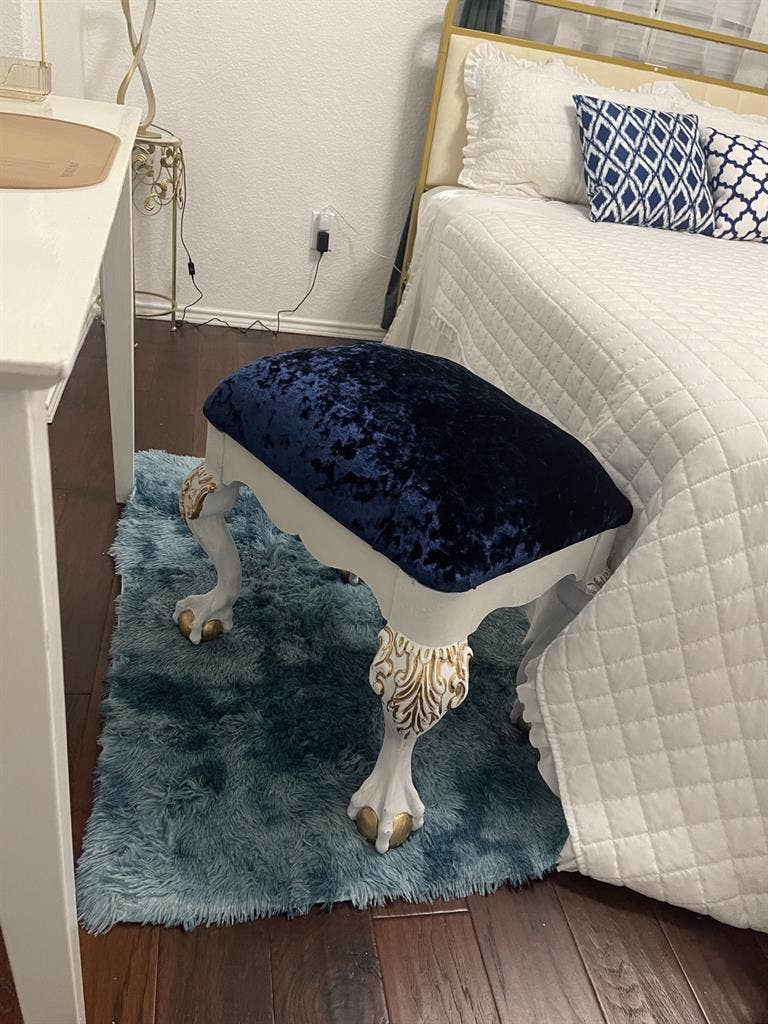 Cozy furnished room for rent!