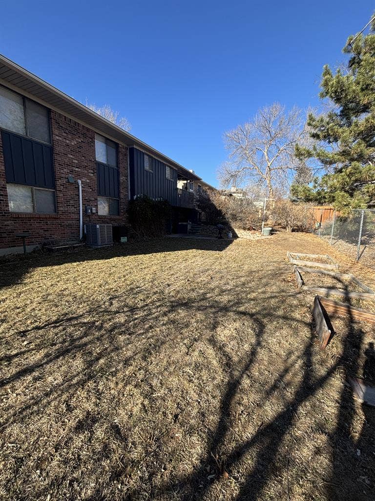 Bedroom w/ utilities included