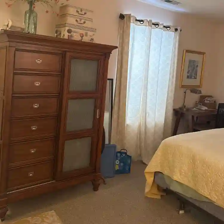 Looking for a good roommate