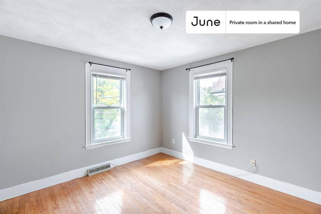 6 BR in Boston
