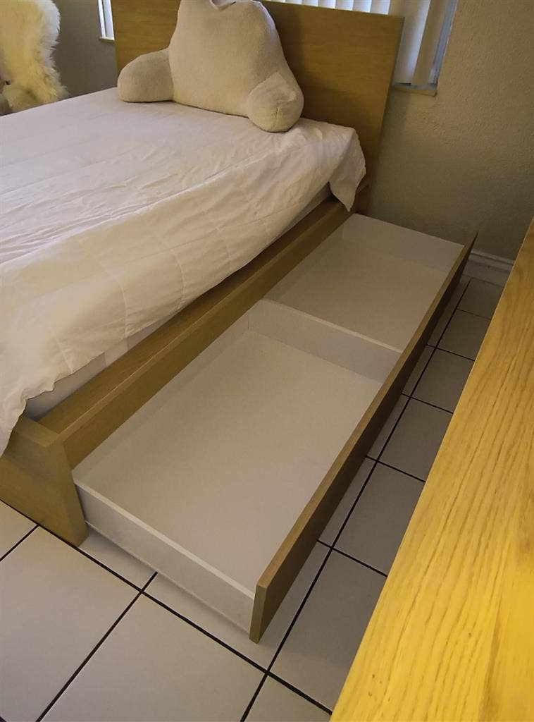 Spacious room min from the beach!