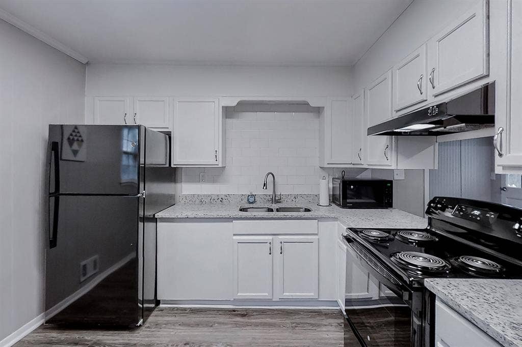 6 BR in Jonesboro