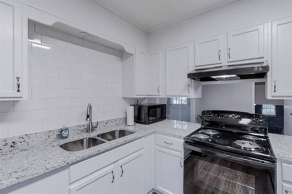 6 BR in Jonesboro