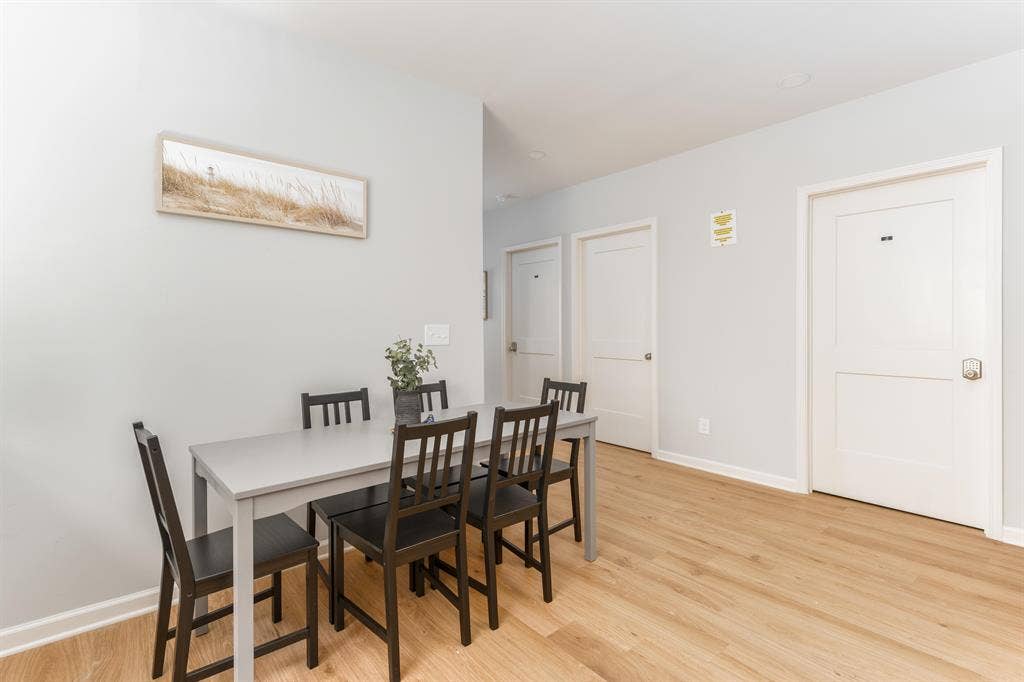 6 BR in Atlanta