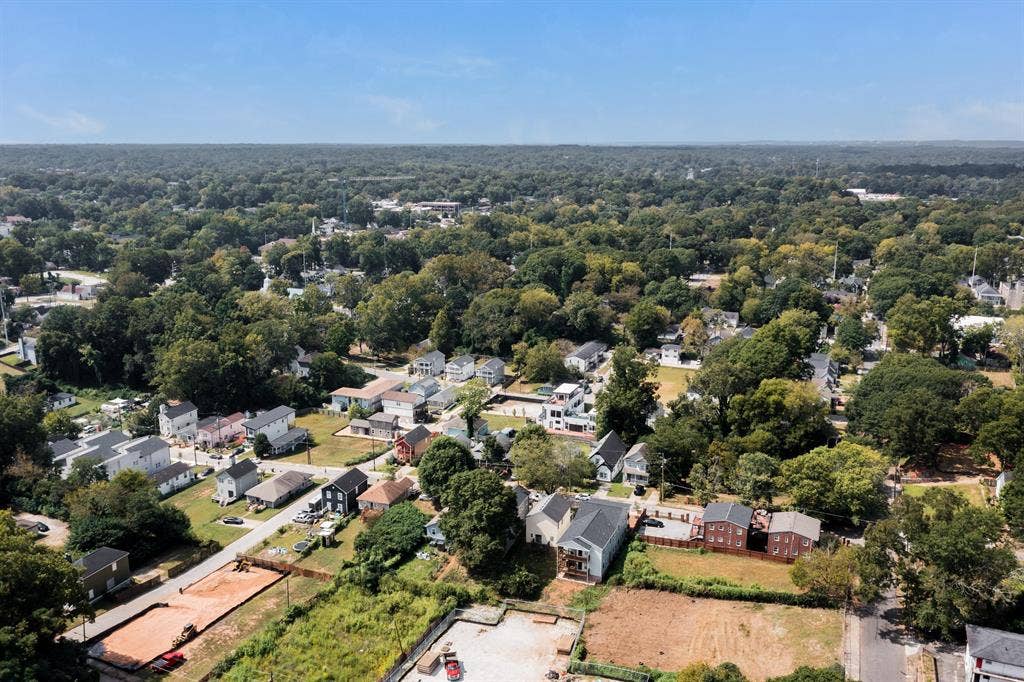 6 BR in Atlanta