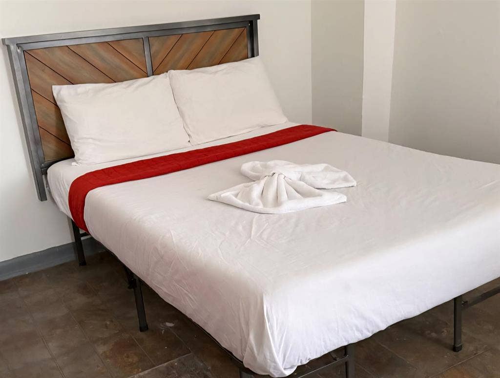 2 BR in Chicago
