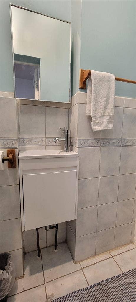 2 BR in Chicago