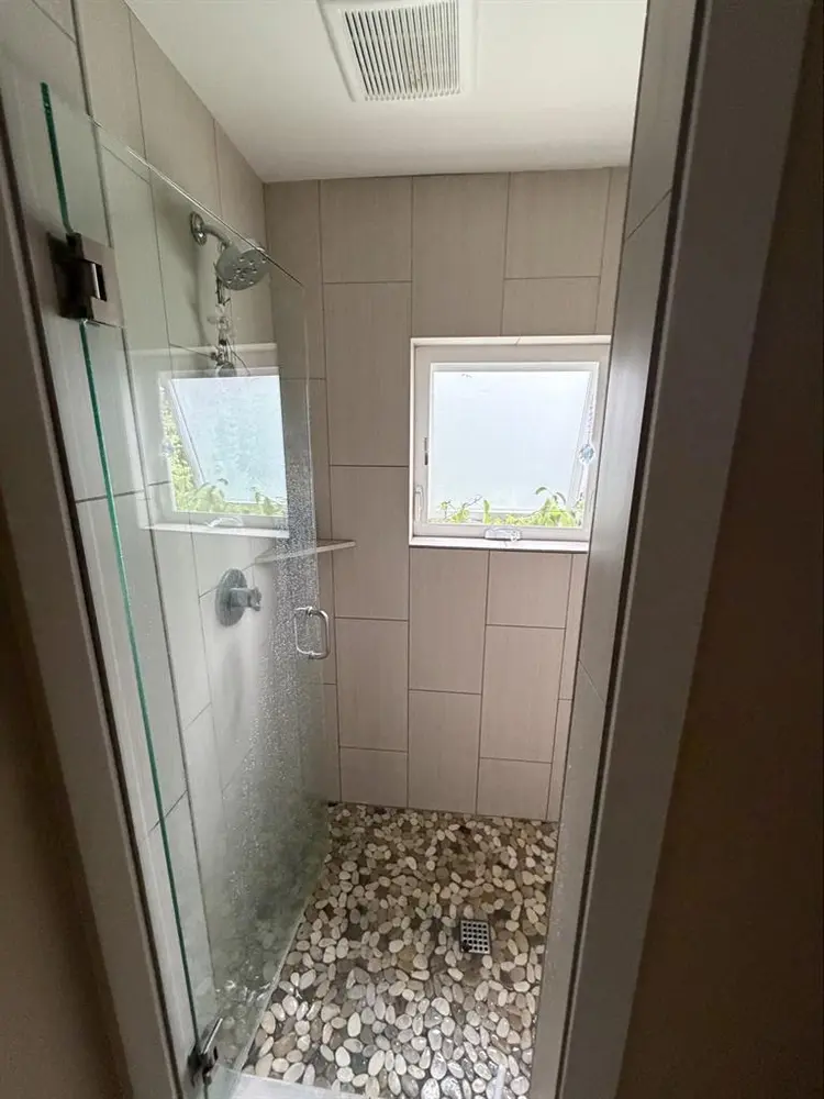 Furnished townhouse and spare room