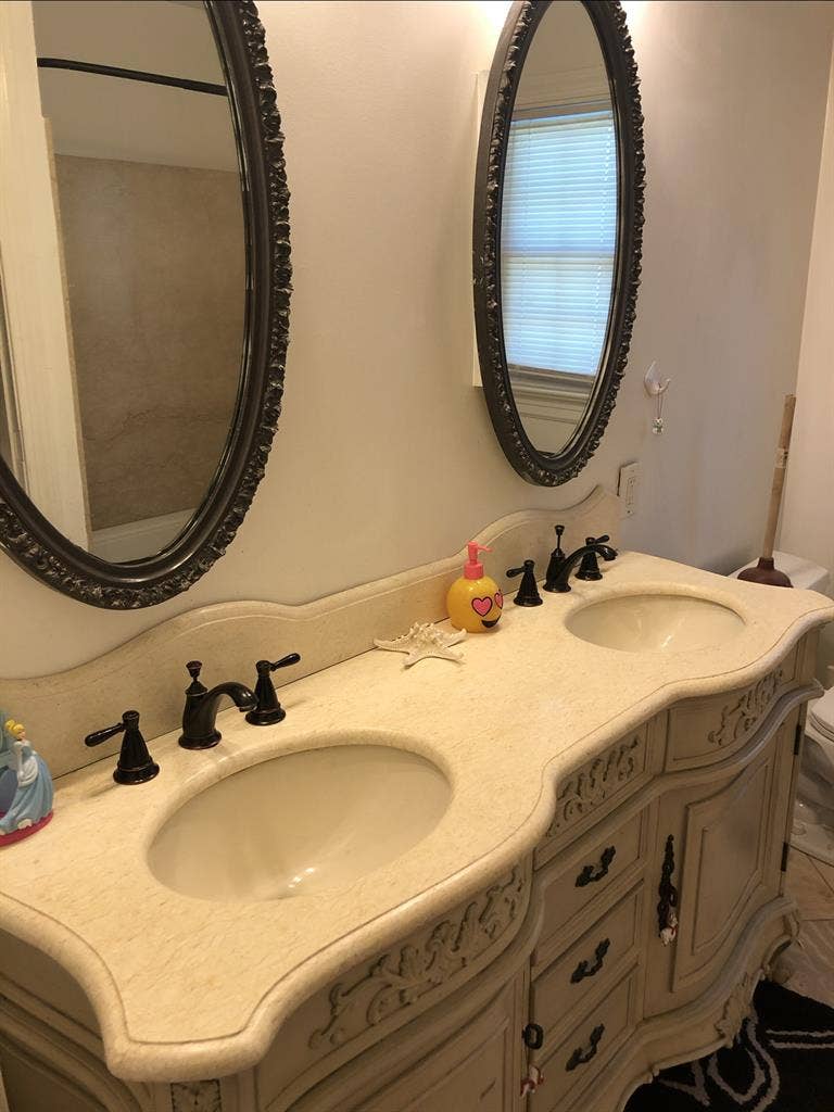 Room for rent in mechanicsville