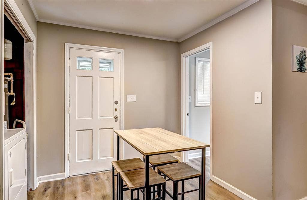 6 BR in Atlanta