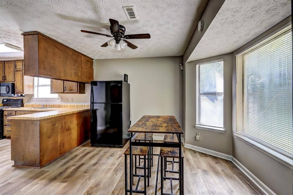 7 BR in Jonesboro