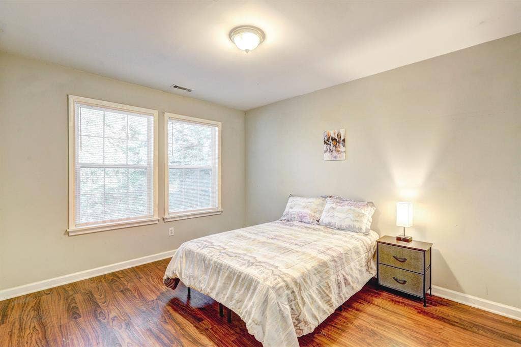 6 BR in Atlanta