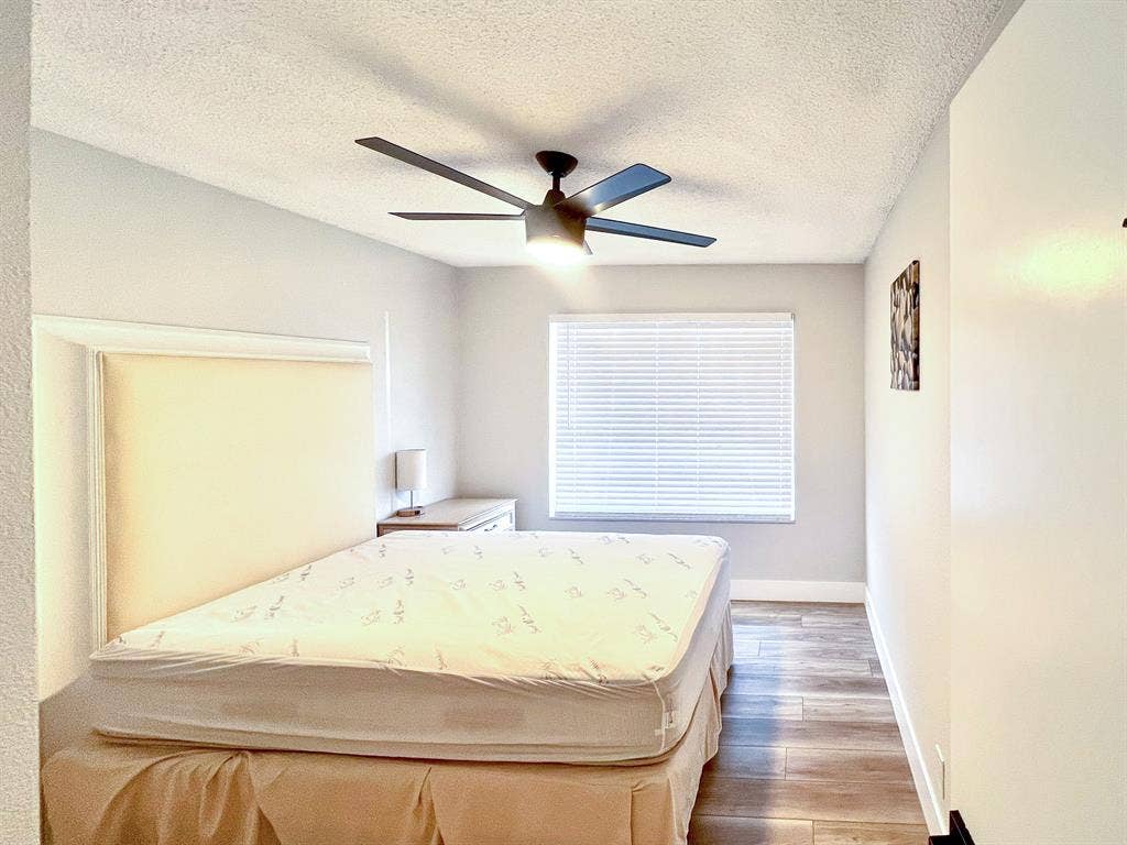 8 BR in Las Vegas