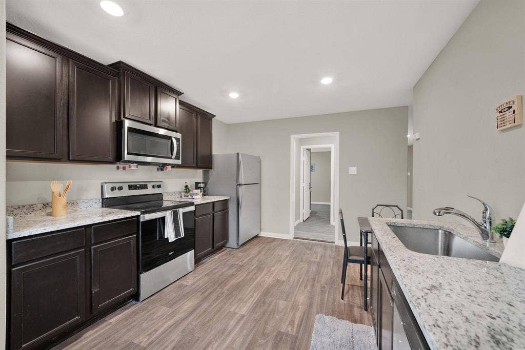 6 BR in San Antonio