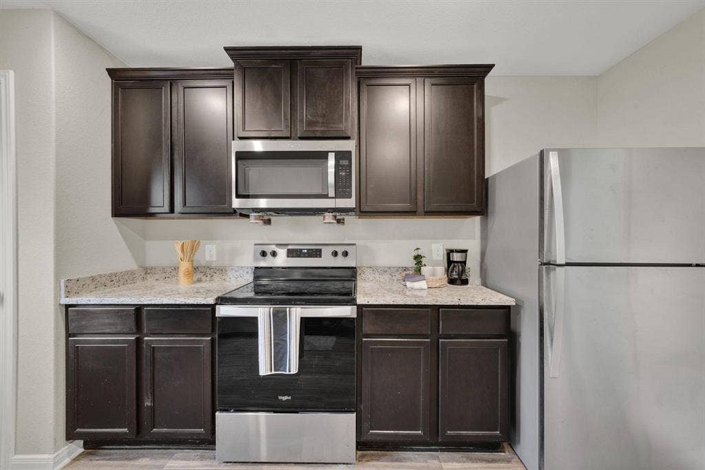 6 BR in San Antonio