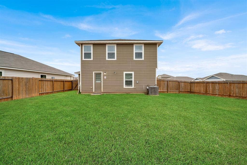 6 BR in San Antonio