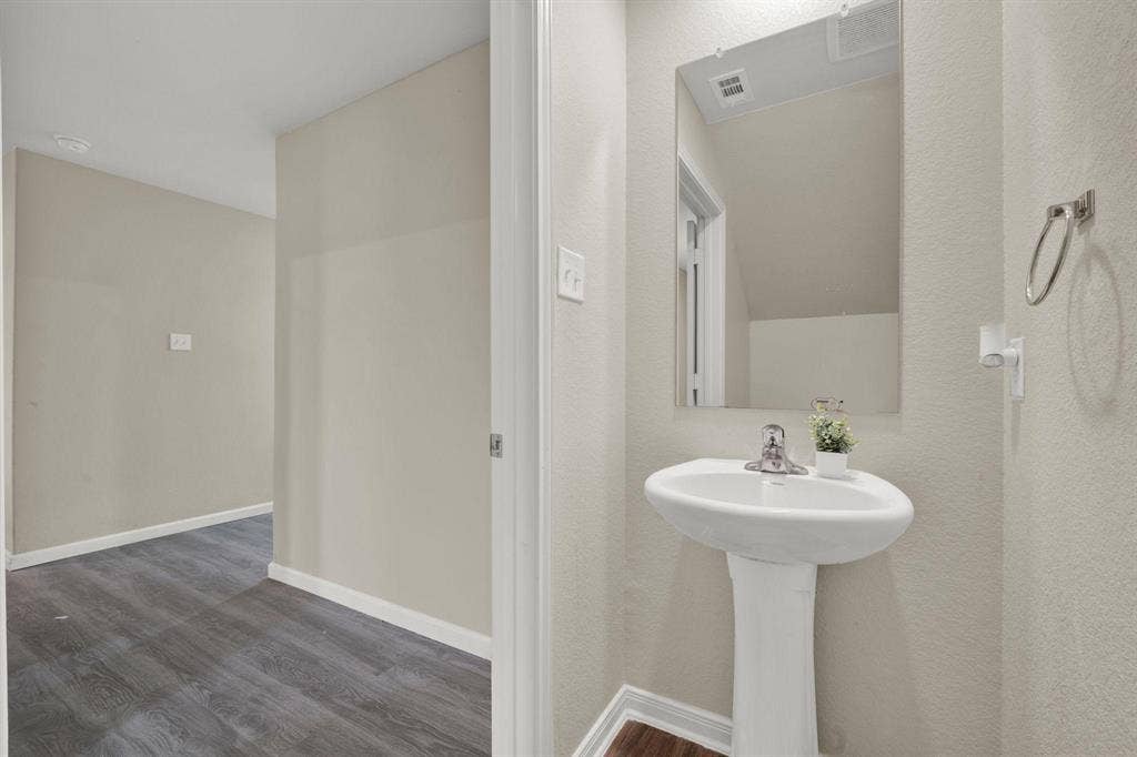 6 BR in San Antonio