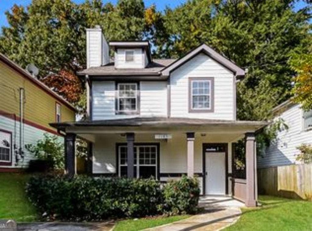 2 BR in Atlanta