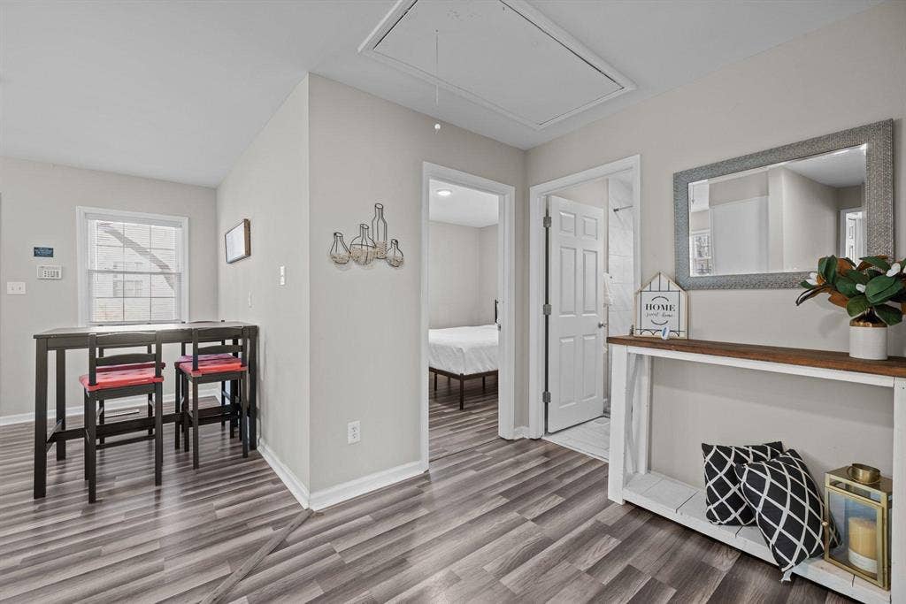 4 BR in Hillsborough
