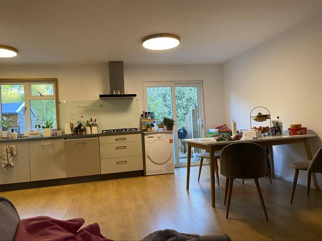 Quiet, peaceful and new house!