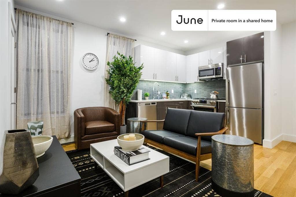 4 BR in New York City