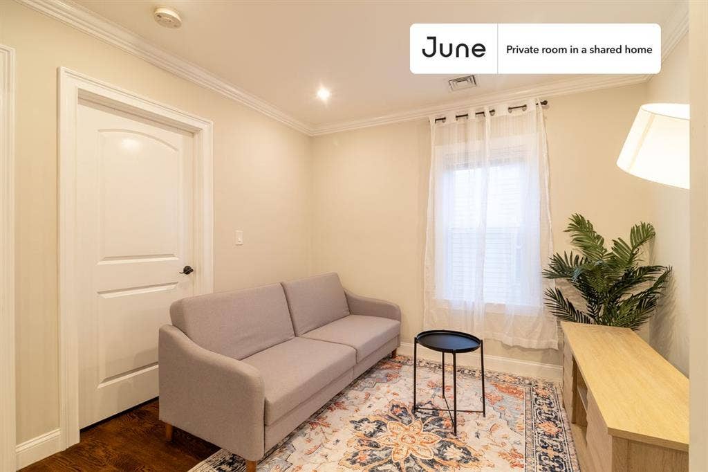 4 BR in Boston