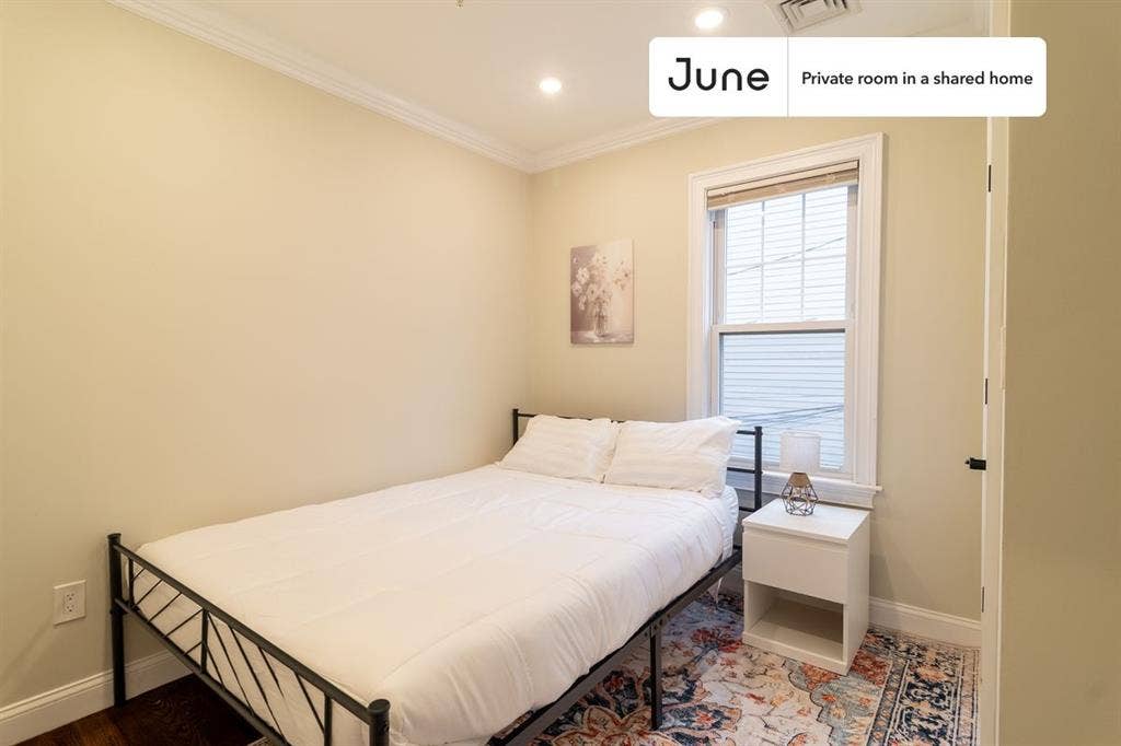 4 BR in Boston