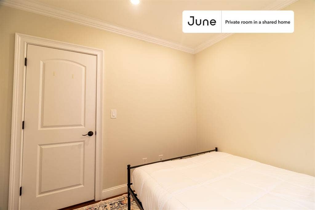 4 BR in Boston