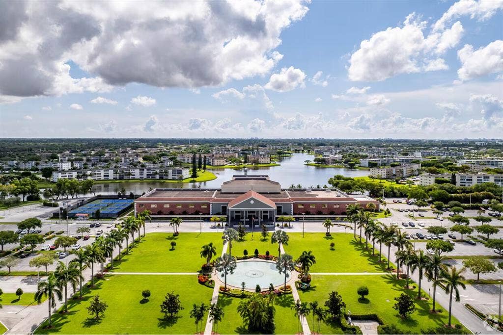 Adult Resort style community