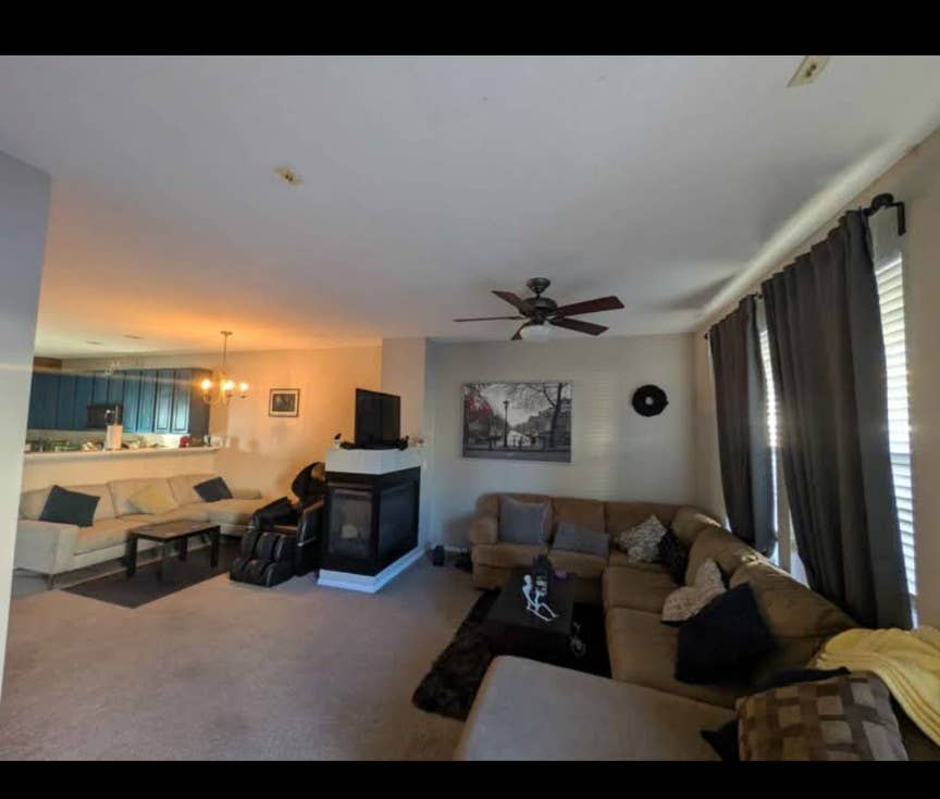 Room for rent in townhome near DIA