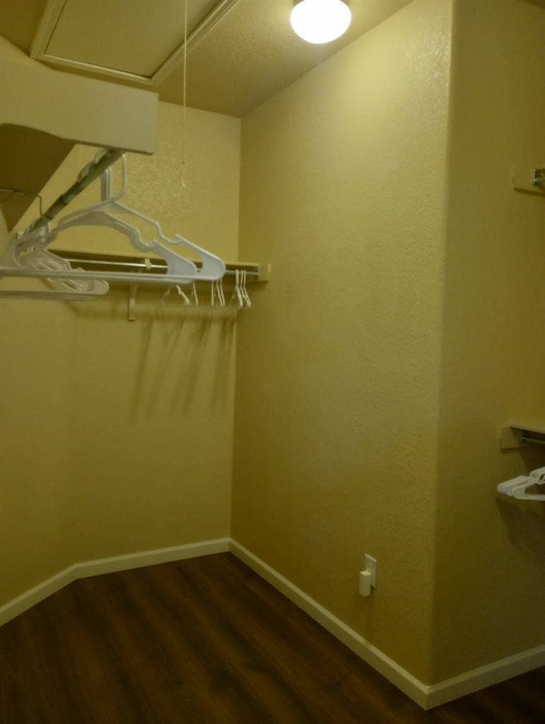 3 BR in Converse