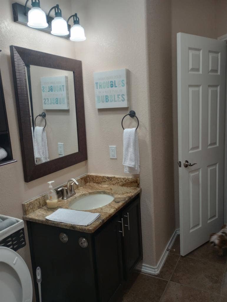 3 BR in Converse