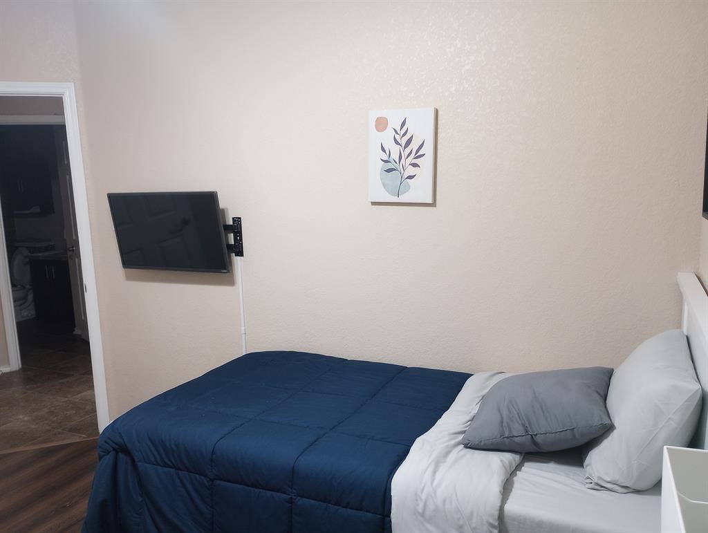 3 BR in Converse