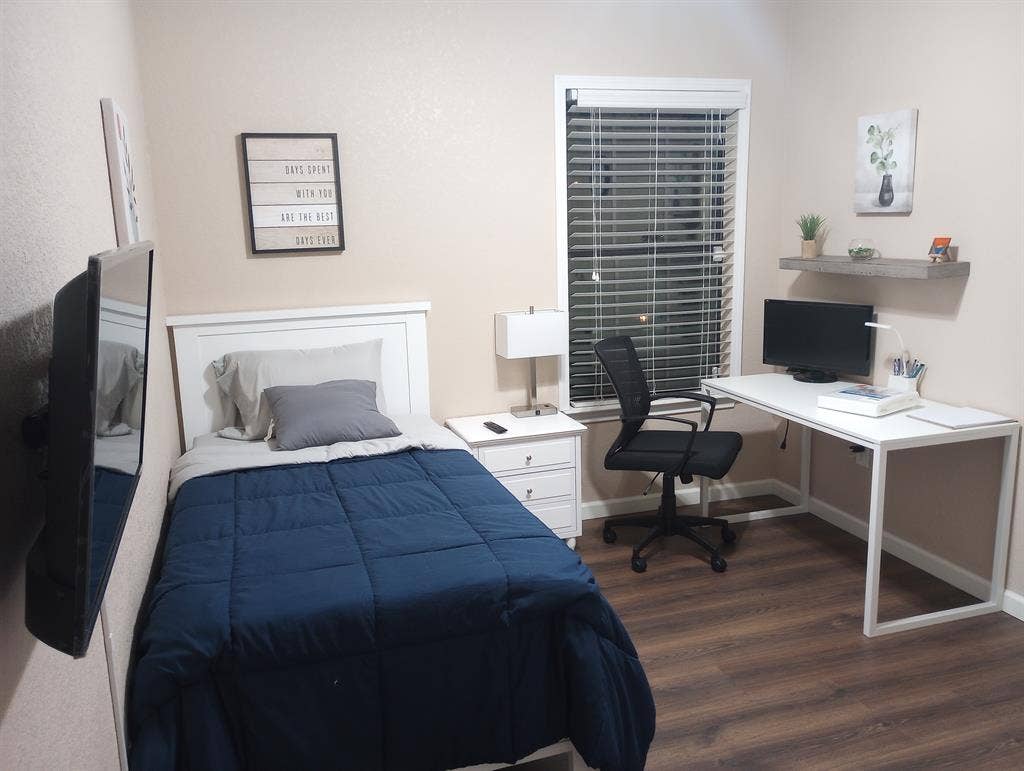 3 BR in Converse