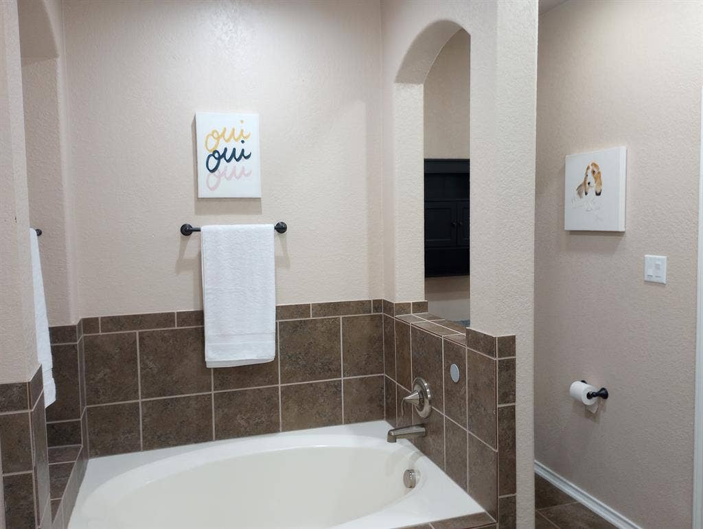 3 BR in Converse