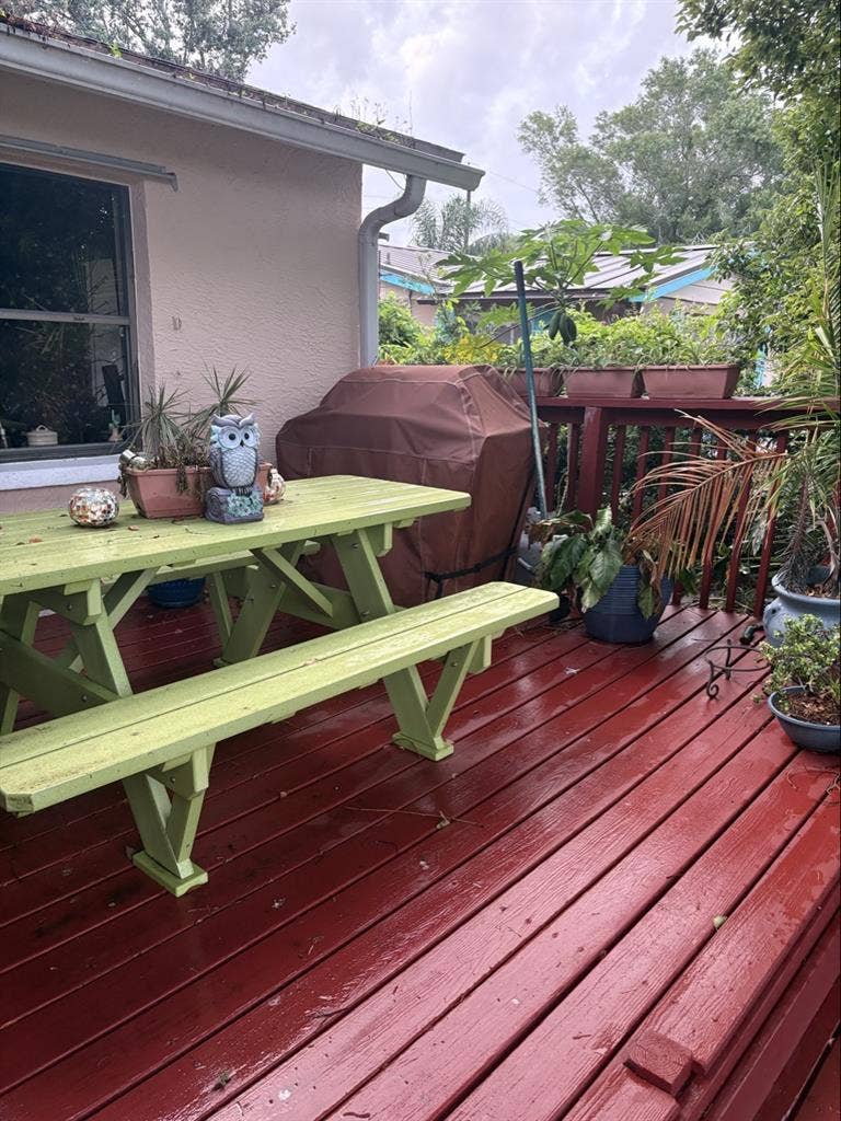 Nice 1 bedroom house on lake