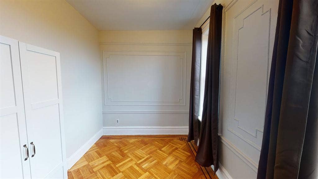 2 BR in New York City