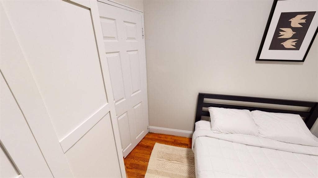 2 BR in New York City