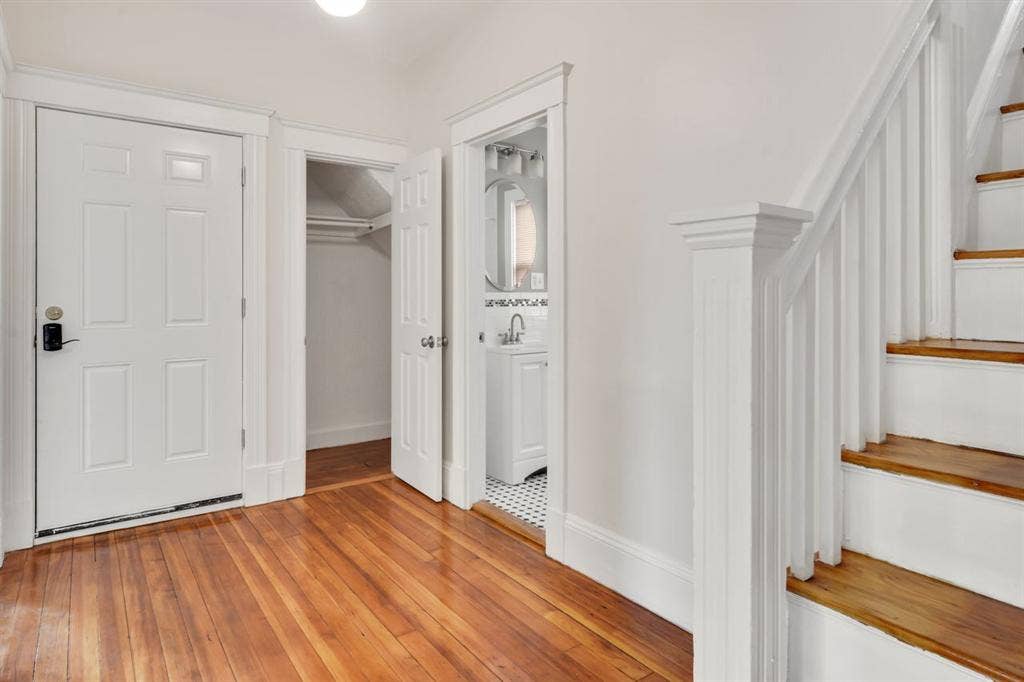 4 BR in Boston