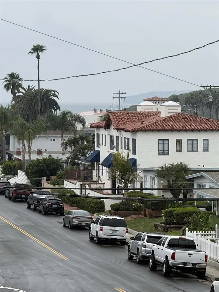 Large Room Near Beach - $