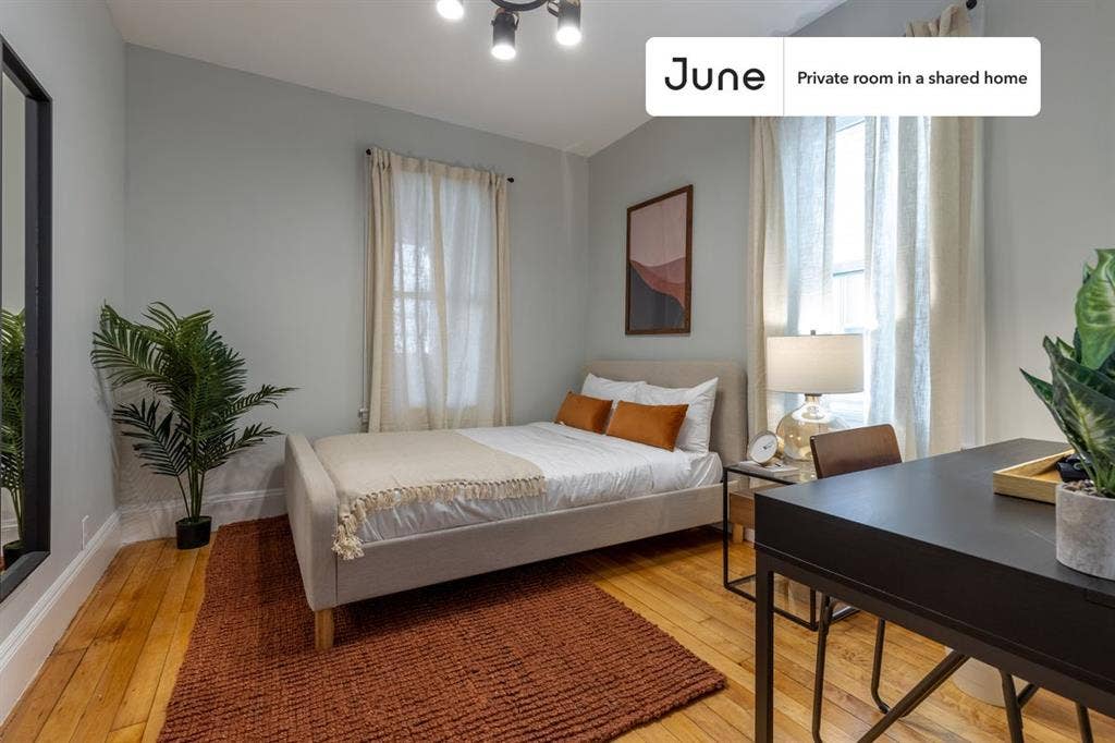 4 BR in Boston