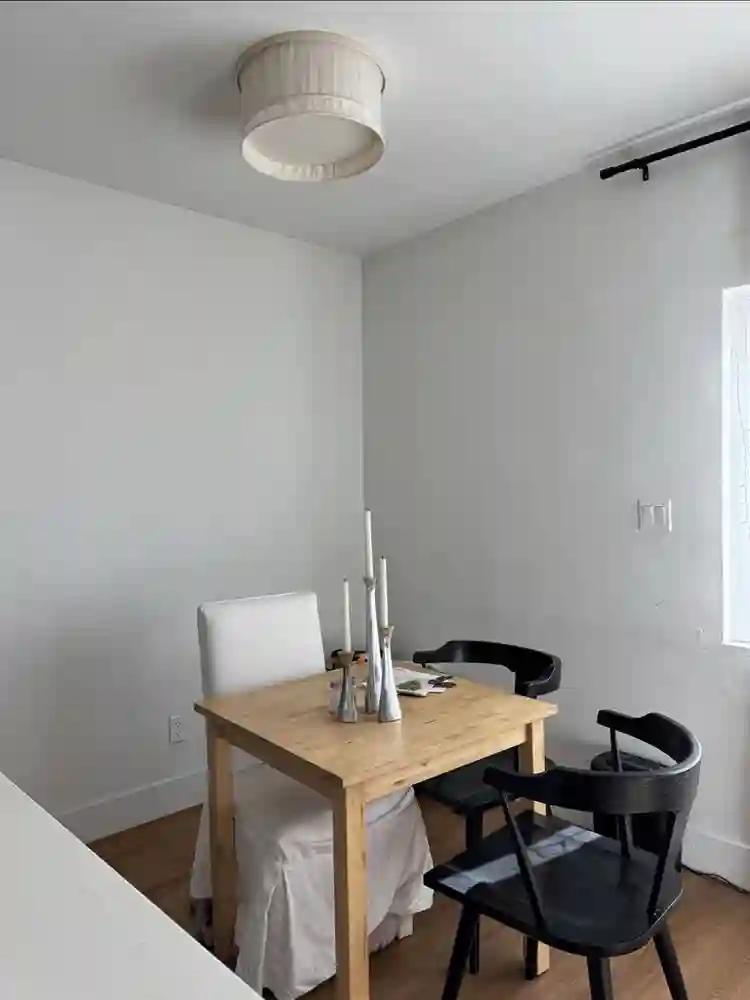 Mid-City room for rent