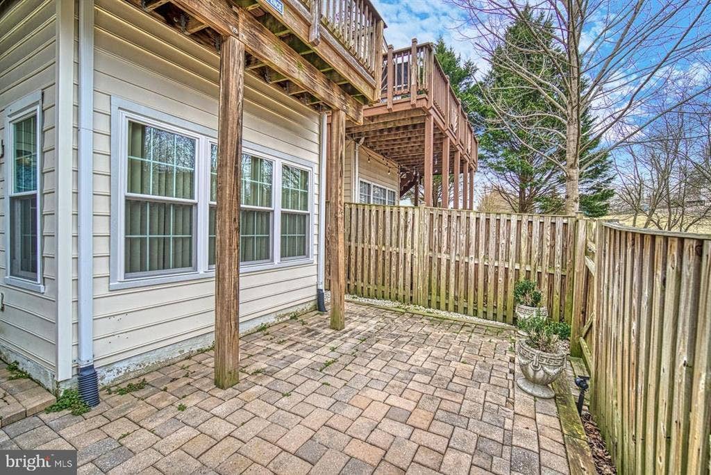 A Cozy Basement by the Riverside