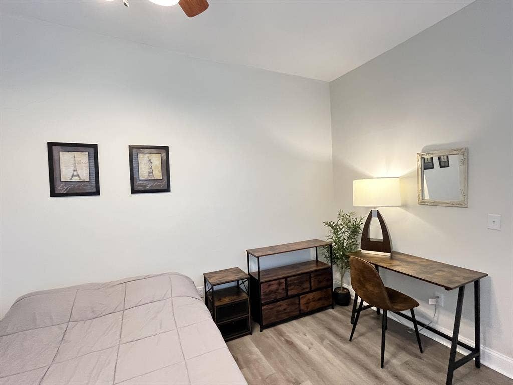 7 BR in Jacksonville