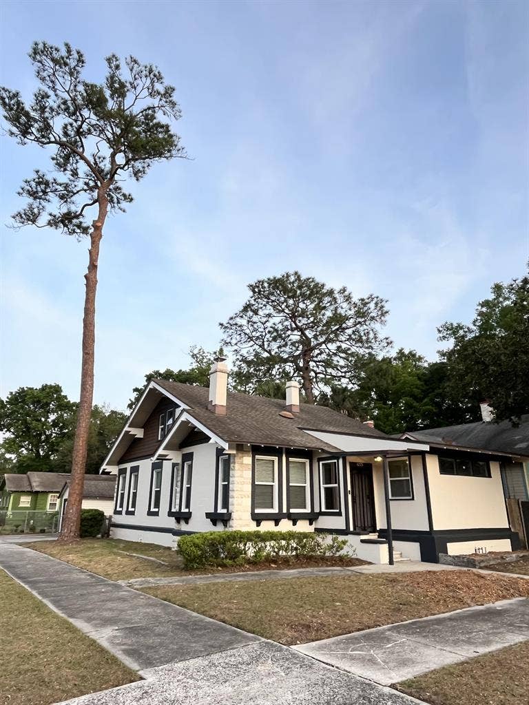 7 BR in Jacksonville