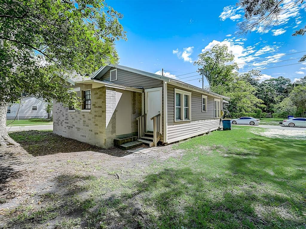 4 BR in Jacksonville