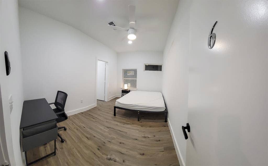 7 BR in Dallas