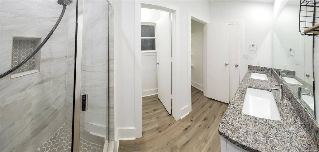 7 BR in Dallas