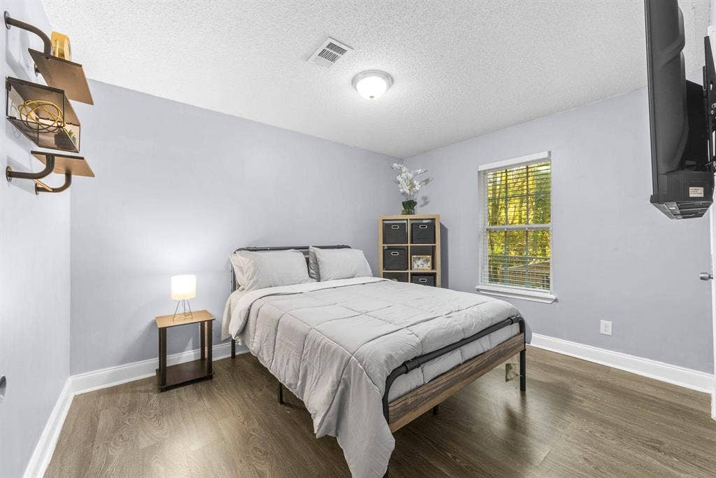 2 BR in Atlanta