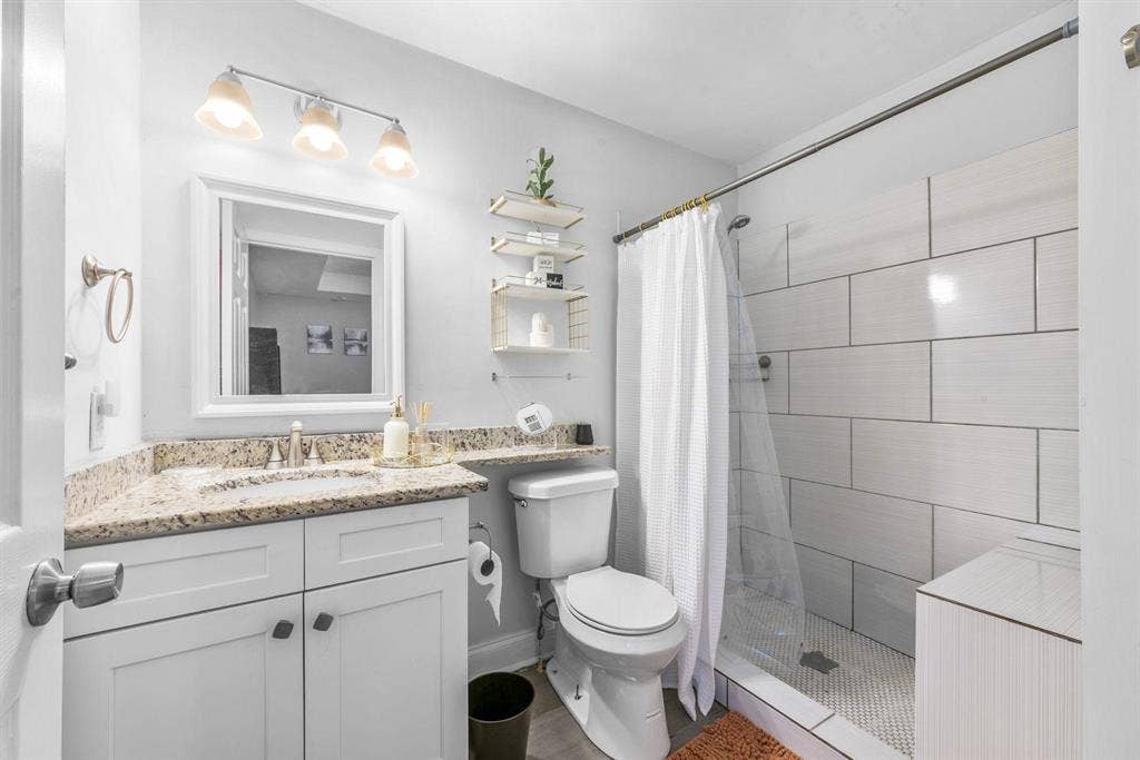 2 BR in Atlanta